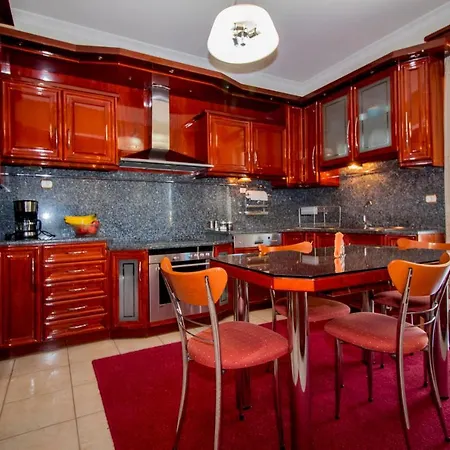 Apartment Spartan 5th Floor *