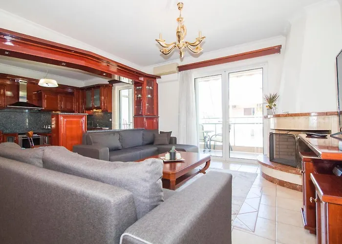 Apartment Spartan 5th Floor